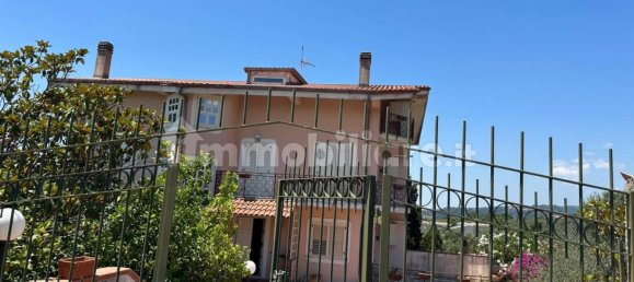 4 Schlafzimmer Villa in Catanzaro, Italy, Nr. 266332 3