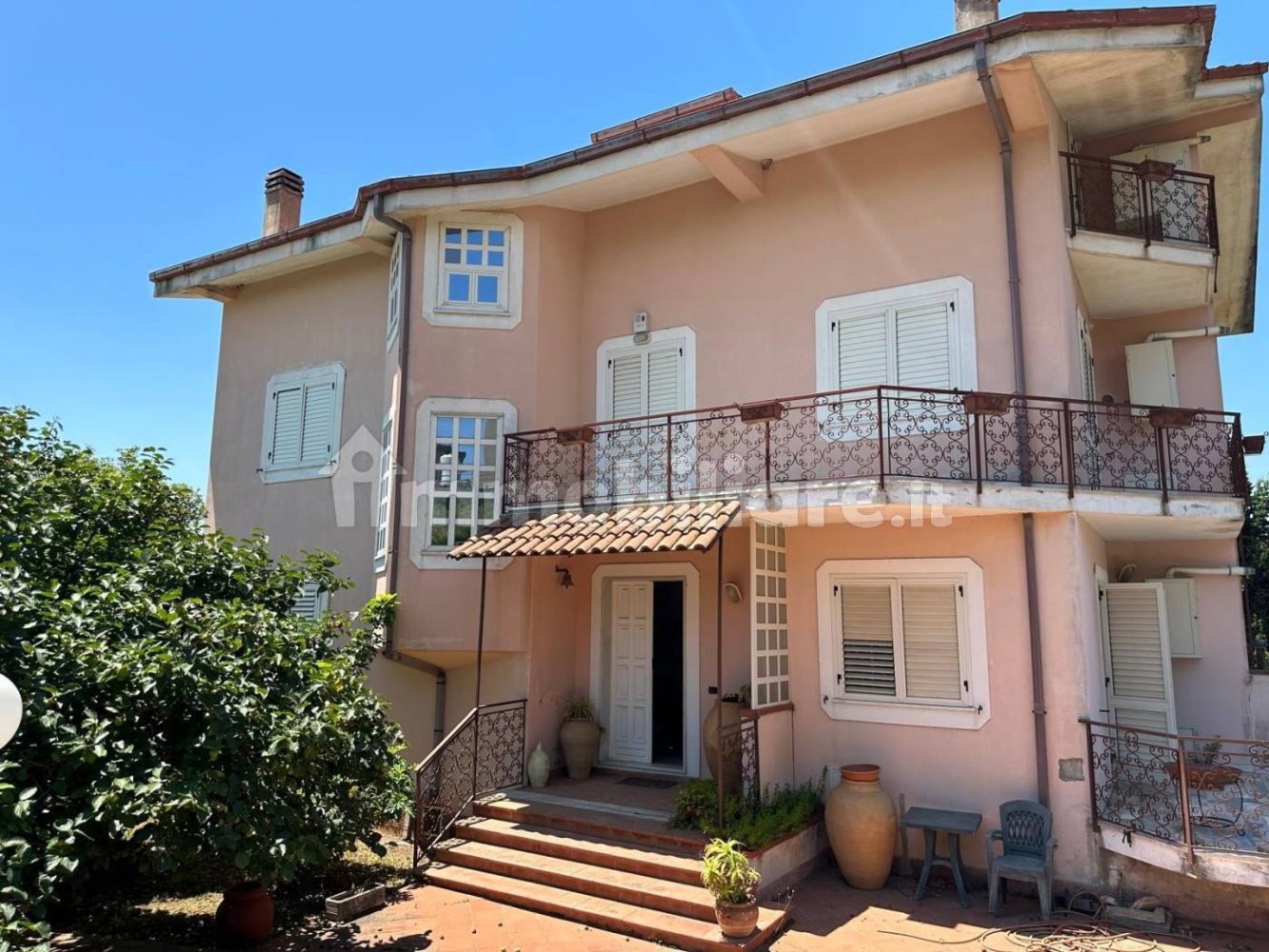 4 Schlafzimmer Villa in Catanzaro, Italy, Nr. 266332