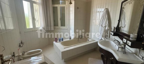 4 Schlafzimmer Villa in Catanzaro, Italy, Nr. 266332 40