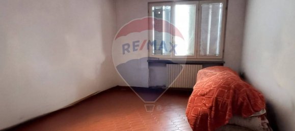 5 bedrooms Apartment in Somma Lombardo, Italy No. 56972 10