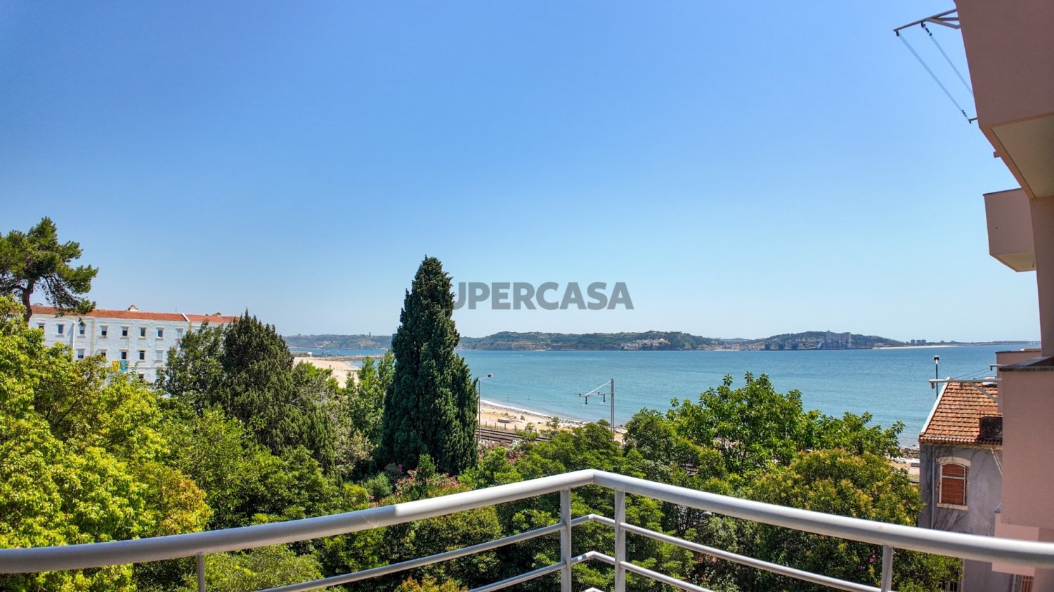 3 bedrooms Apartment in Oeiras, Portugal No. 292166