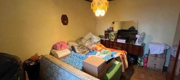 4 bedrooms House in Verolavecchia, Italy No. 161150 9