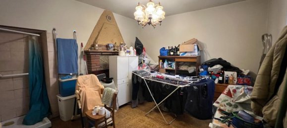 4 bedrooms House in Verolavecchia, Italy No. 161150 11