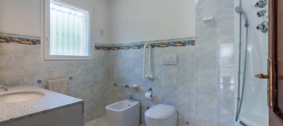 2 bedrooms Villa in Cattolica, Italy No. 360101 10