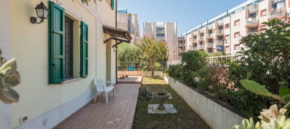 2 bedrooms Villa in Cattolica, Italy No. 360101 32