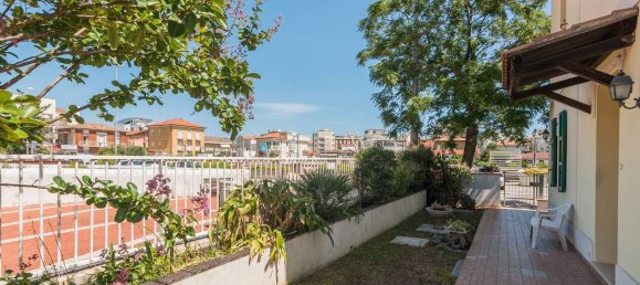 2 bedrooms Villa in Cattolica, Italy No. 360101 33