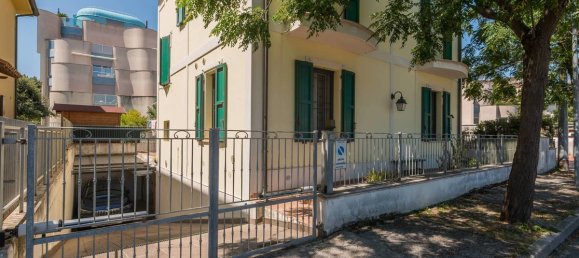 2 bedrooms Villa in Cattolica, Italy No. 360101 37