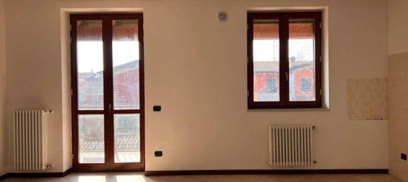 2 bedrooms Apartment in Castel Goffredo, Italy No. 64839 3