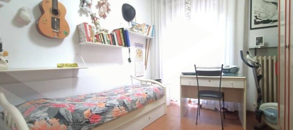 5 rooms Apartment in Pescara, Italy No. 18873 8