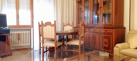 5 rooms Apartment in Pescara, Italy No. 18873 2