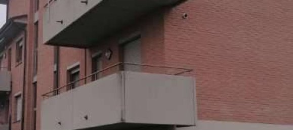 3 bedrooms Apartment in Parma, Italy No. 293394 3