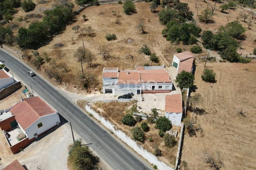 3 bedrooms House in Paderne, Portugal No. 301711