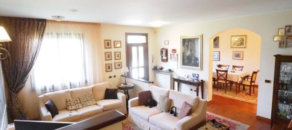 Дом с 4 комнатами в Инцаго, Италия № 7984 4