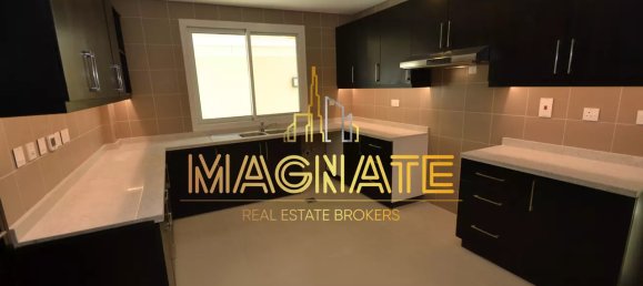 4 bedrooms Villa in Al Barsha, UAE No. 797 5