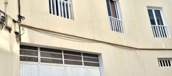 Apartamento de 2 dormitorios en Arrecife, Spain No. 140232 7