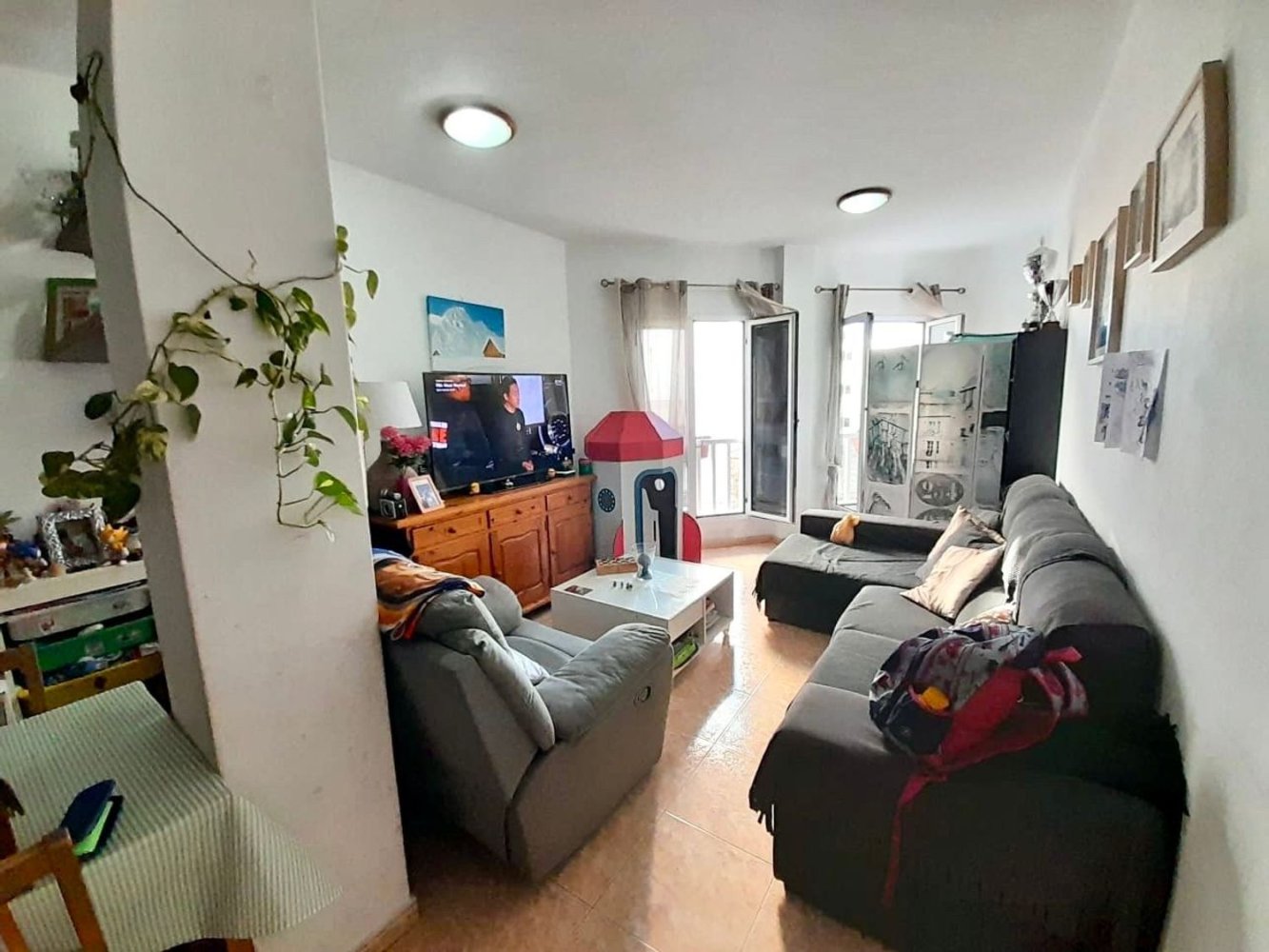 Apartamento de 2 dormitorios en Arrecife, Spain No. 140232