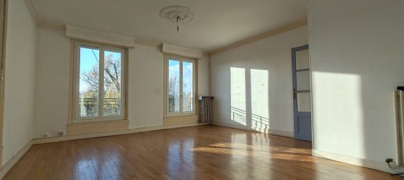 2 chambres Appartement à Châlons-en-Champagne, France No. 153120 2