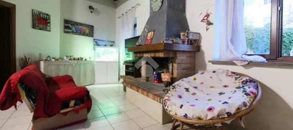 4 bedrooms Apartment in Vetralla, Italy No. 379677 2