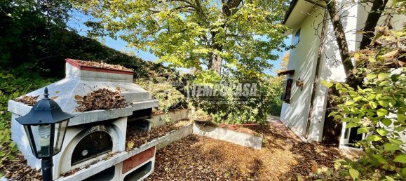 Вилла с 6 комнатами в Спольторе, Италия № 210449 5