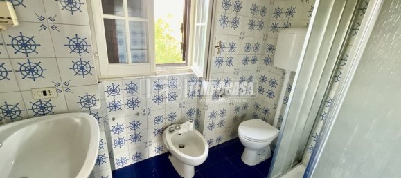 Вилла с 6 комнатами в Спольторе, Италия № 210449 42