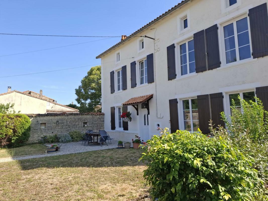 Casa T3 em Deux-Sevres, France N.º 277447