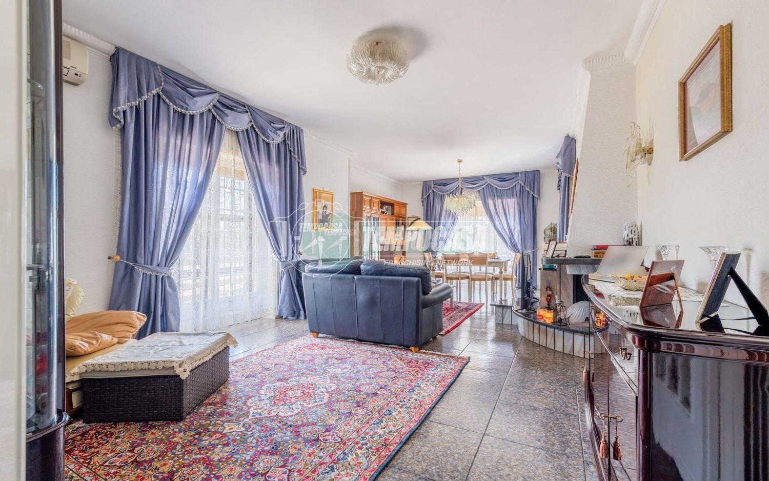 6-salle Appartement à Rome, Italy No. 172905