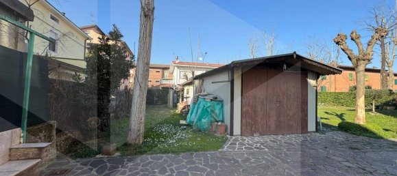 10 rooms Villa in Sassuolo, Italy No. 25553 6