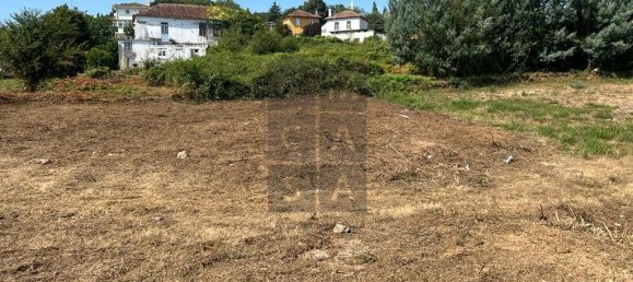 825m² Land in Sao Joao da Madeira, Portugal No. 87401 11