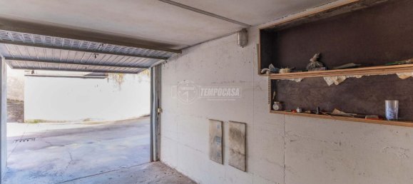 1 room Garage in Magenta, Italy No. 4726 10