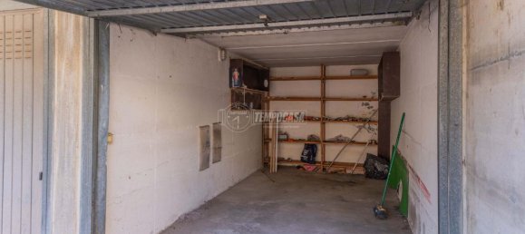 1 room Garage in Magenta, Italy No. 4726 8