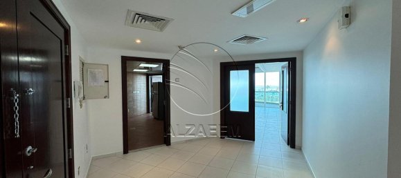 3 bedrooms Apartment in Corniche Road, UAE No. 29047 5
