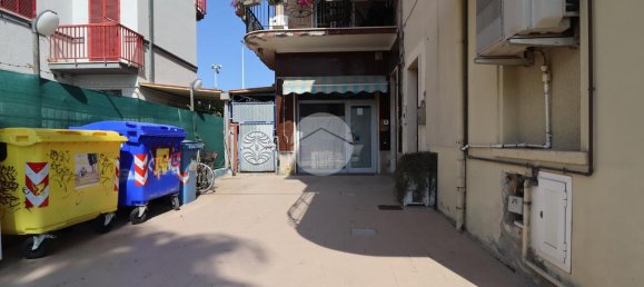 1 room Commercial property in San Benedetto del Tronto, Italy No. 324243 14