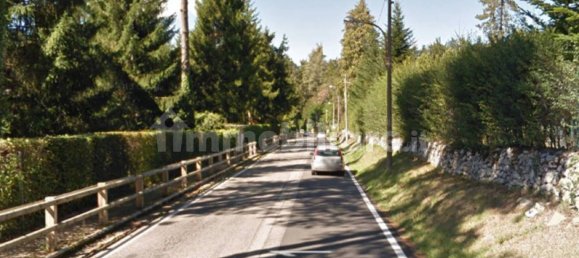 Edificio de 100 dormitorios en Trevi nel Lazio, Italy No. 30694 3