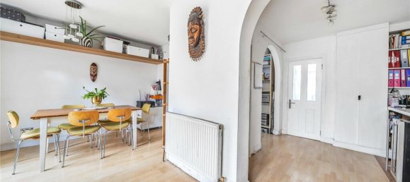 3 bedrooms House in Wembley, United Kingdom No. 12210 21