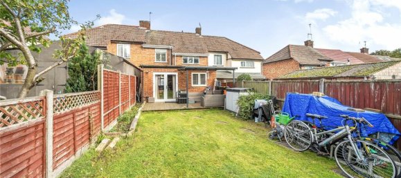 3 bedrooms House in Wembley, United Kingdom No. 12210 27