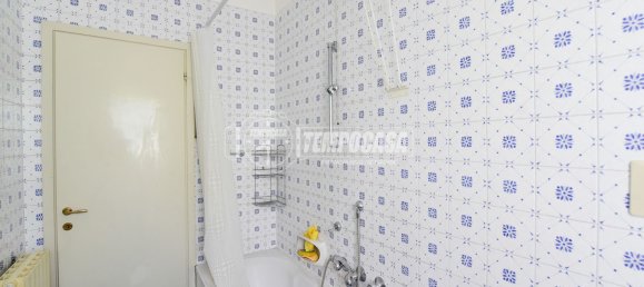 Квартира с 3 комнатами в Липомо, Италия № 293674 3