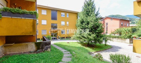 Квартира с 3 комнатами в Липомо, Италия № 293674 11