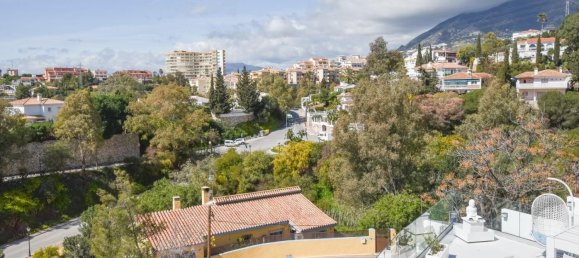 Villa de 3 dormitorios en Fuengirola, Spain No. 45508 40