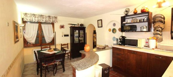 8 rooms Villa in Aulla, Italy No. 108402 12