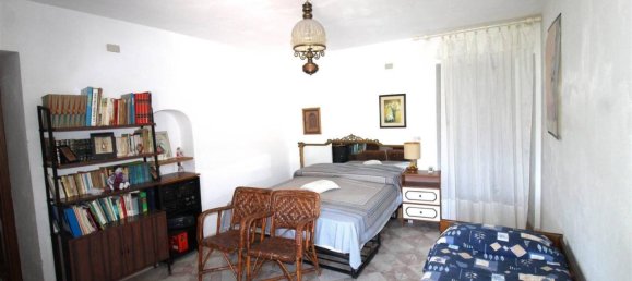 8 rooms Villa in Aulla, Italy No. 108402 22