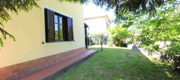 8 rooms Villa in Aulla, Italy No. 108402 4