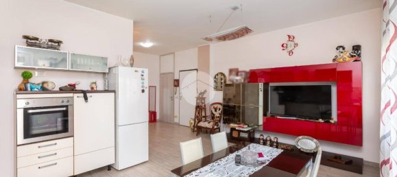 2 Schlafzimmer Wohnung in Collegno, Italy, Nr. 336307 9