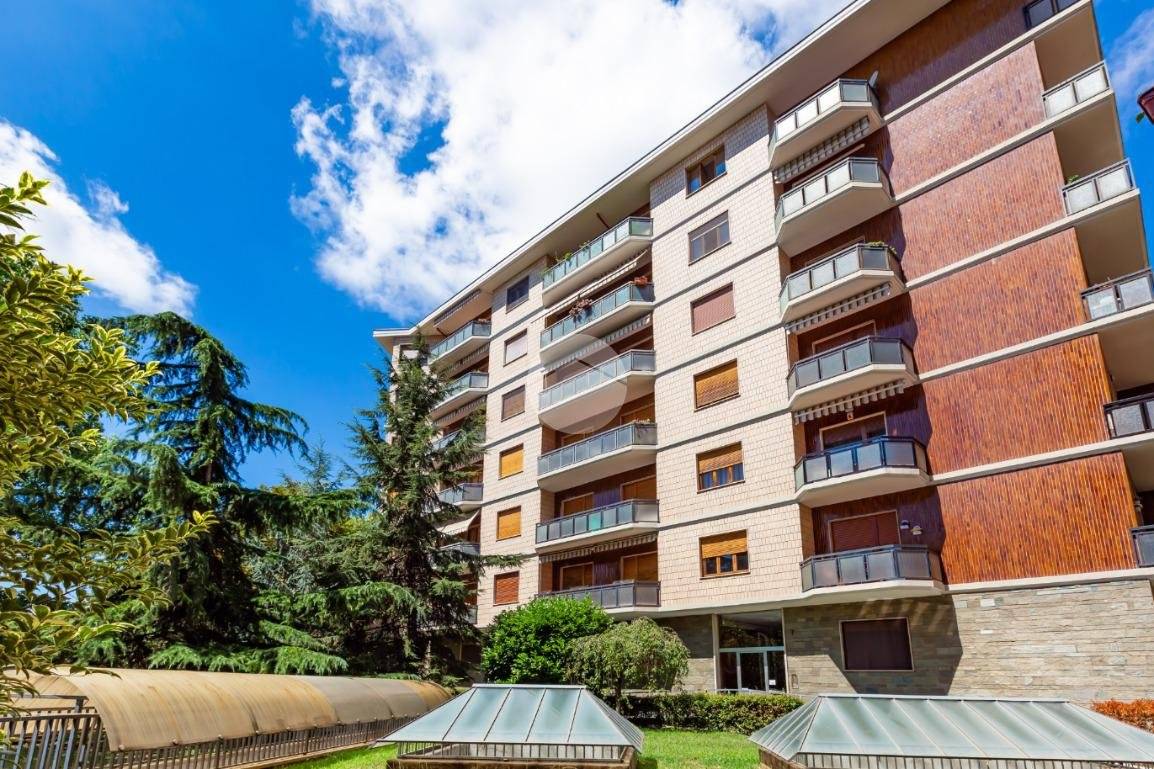 2 Schlafzimmer Wohnung in Collegno, Italy, Nr. 336307