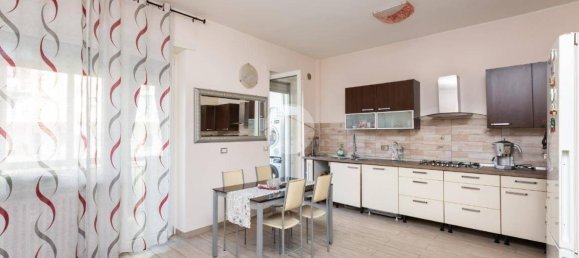 2 Schlafzimmer Wohnung in Collegno, Italy, Nr. 336307 7