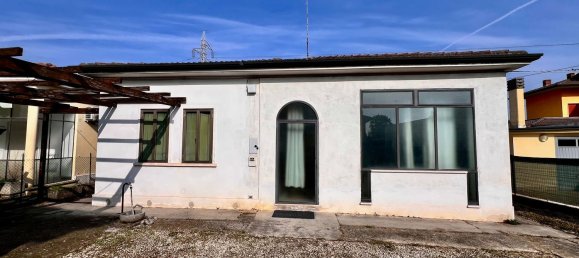 Дом с 4 комнатами в Дуэвилле, Италия № 217674 3