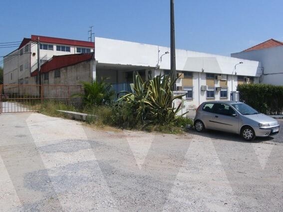 Almacén en Vila Franca de Xira, Portugal 480 m² No. 297038