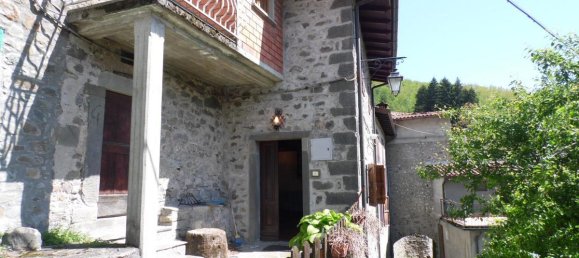 3 bedrooms House in Sillano Giuncugnano, Italy No. 122613 23