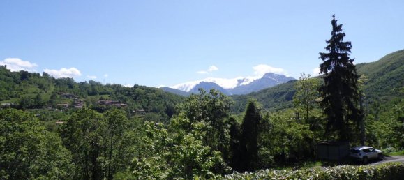 3 bedrooms House in Sillano Giuncugnano, Italy No. 122613 4