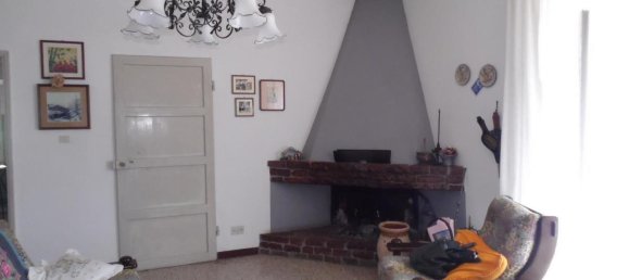 3 bedrooms House in Sillano Giuncugnano, Italy No. 122613 10