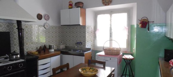 3 bedrooms House in Sillano Giuncugnano, Italy No. 122613 11